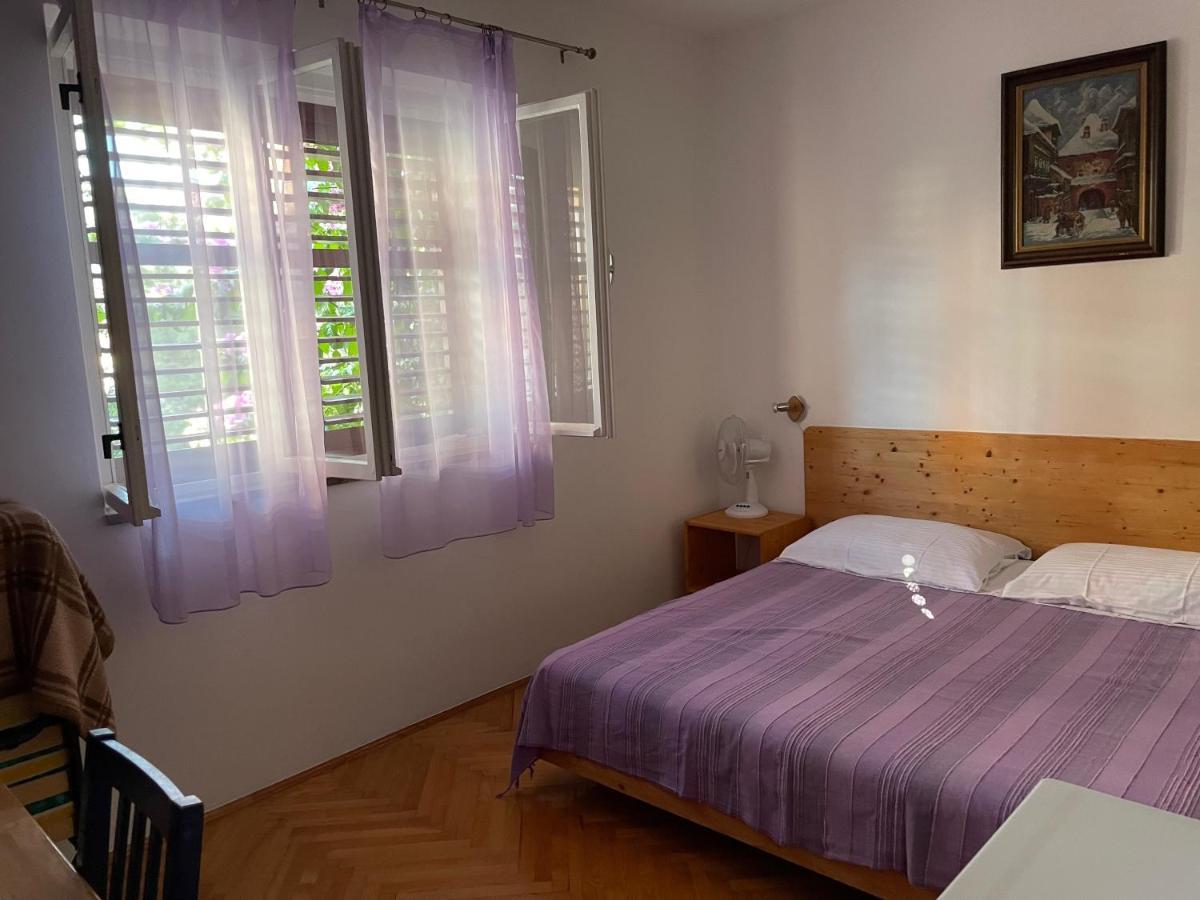 Hvar - Double Bedroom With Private Bathroom Guest house