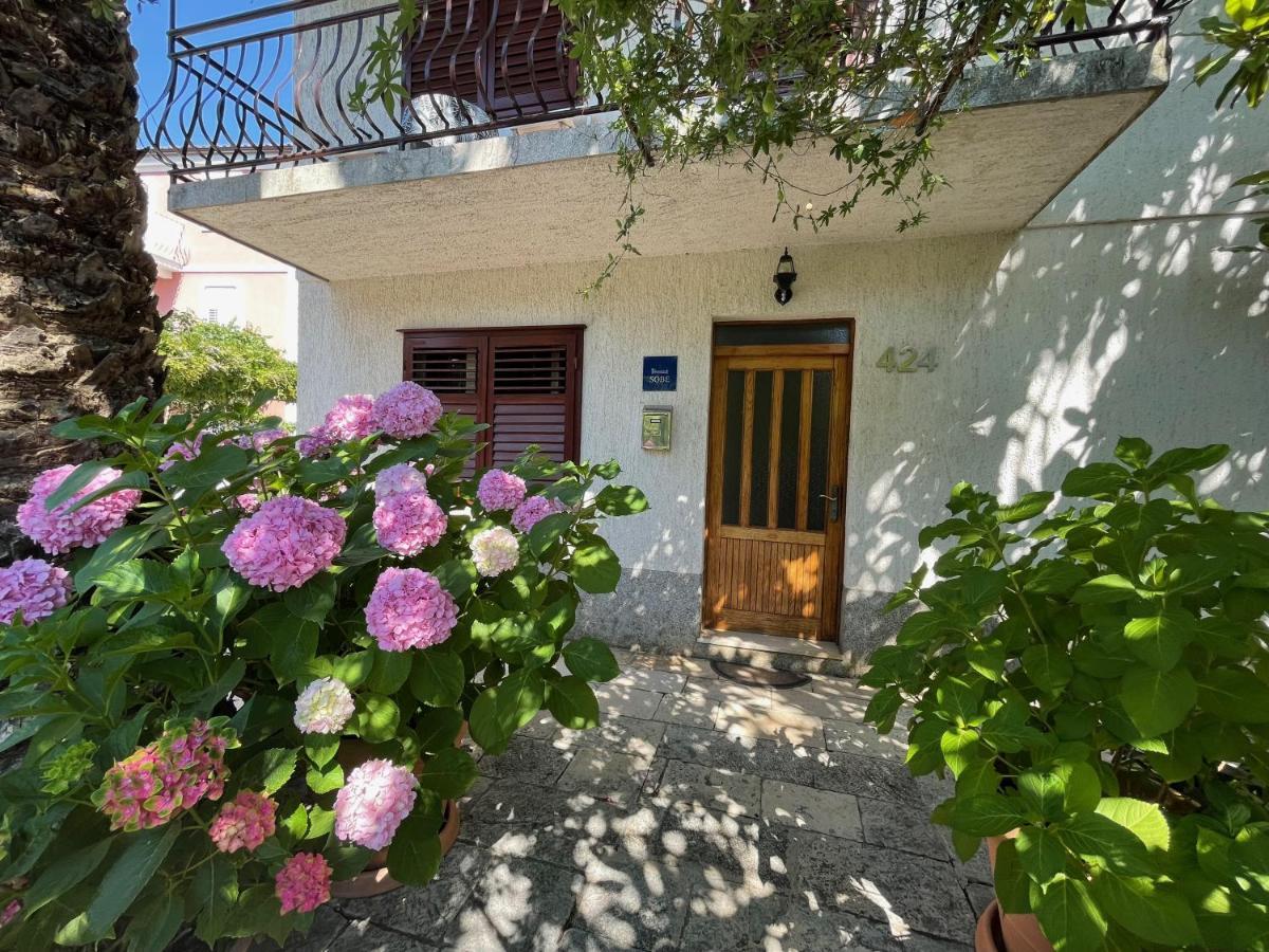 Hvar - Double Bedroom With Private Bathroom